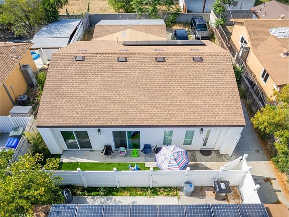 4th image of 8247 E 9th St