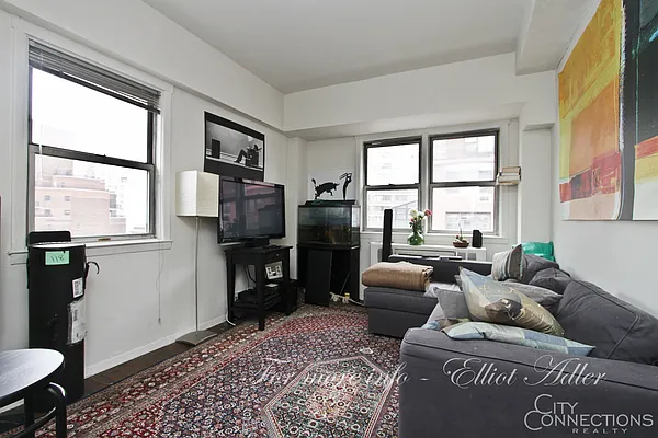 Rented by City Connections Realty | media 27