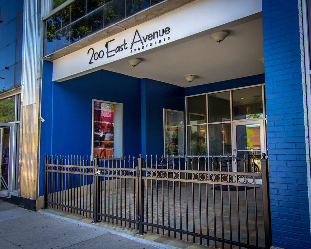 200 East Avenue Apartments and Townhomes — Photo 4