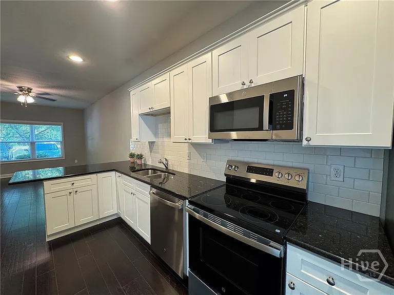 1270 Binghampton Cir — Photo 6