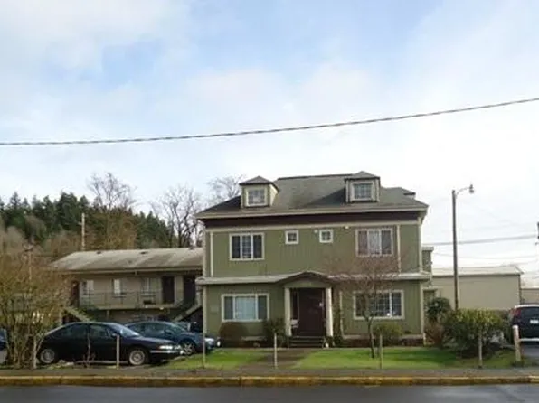 208 N 1st St APT 8, Shelton, WA 98584