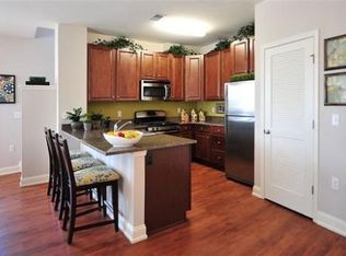811 Lorrimer Ct, Willingboro, NJ 08046