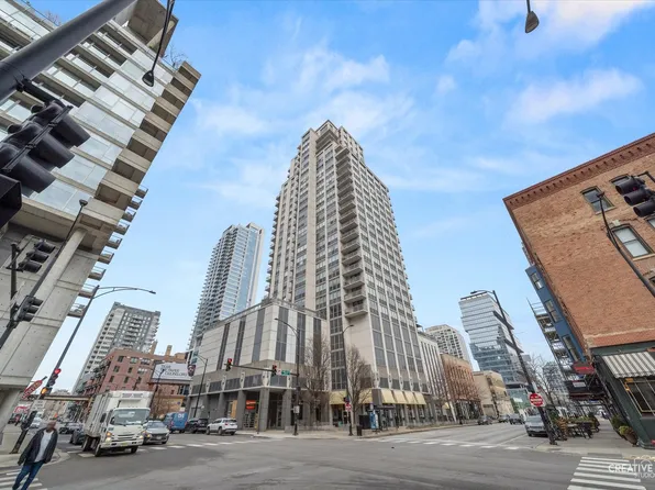 200 W Grand Ave APT 1504, Chicago, IL 60654