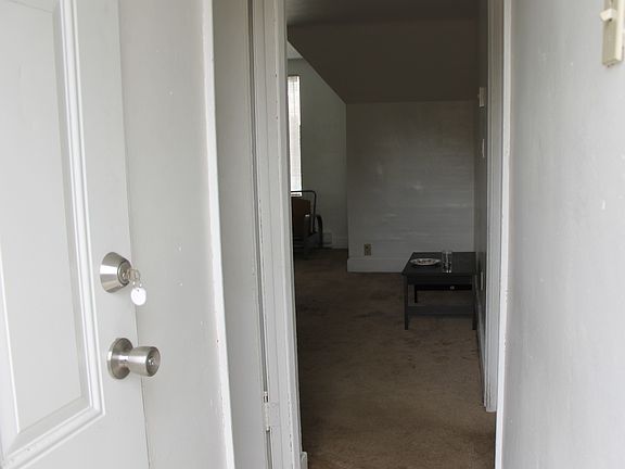 2nd image of 401 116th St S APT C