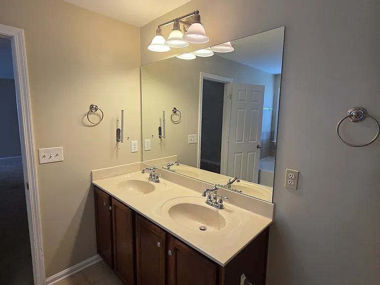 46 Brookview Dr — Photo 25