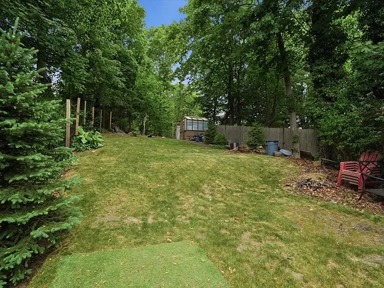 16 West St — Photo 25