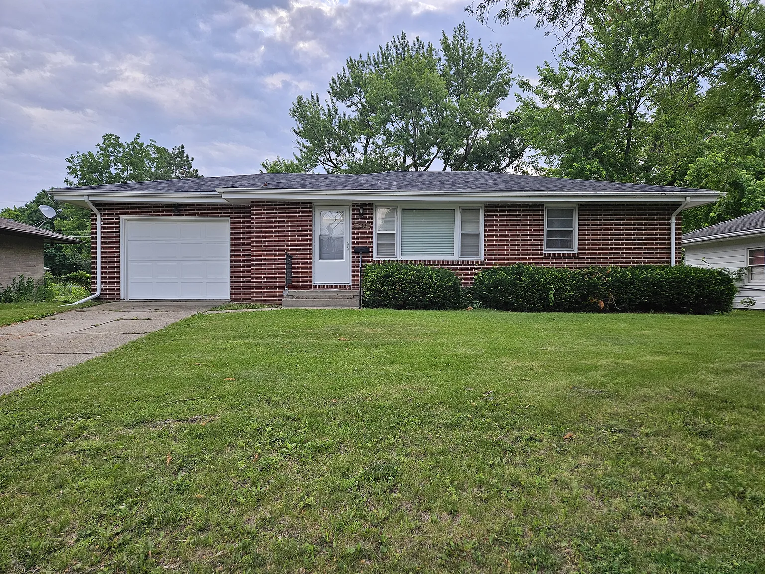 4 bed, 1662 sqft, $1,900 — Photo 1