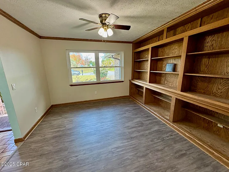 6210 Imperial Dr — Photo 4