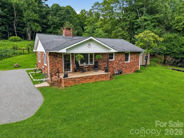 3702 Cabin Creek Rd, Zirconia, NC 28790