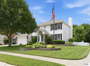 2128 Liberty Ln, Papillion, NE 68133