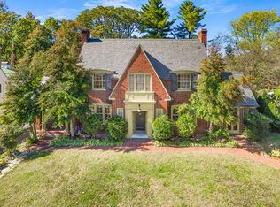 2909 Avenham Ave SW, Roanoke, VA 24014