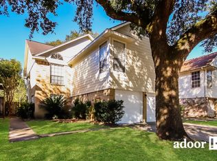 931 Hartman Dr, Baytown, TX 77521