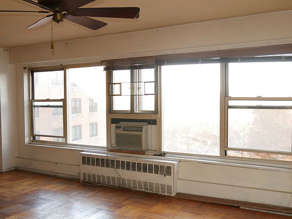 4th image of 130 Saint Edwards St APT 12D