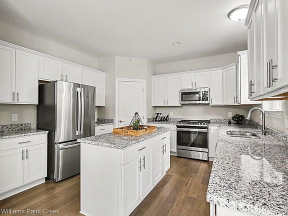 4th image of 140 Jordyn Way