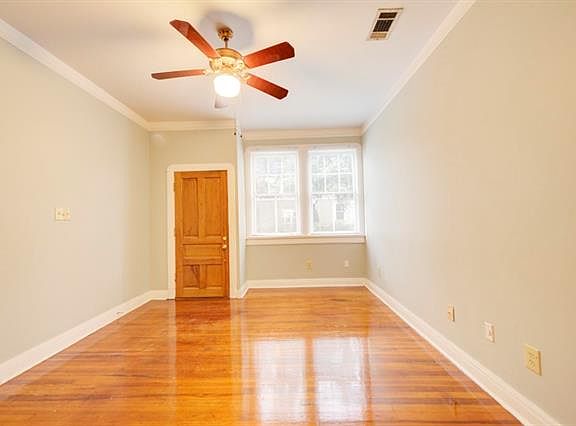 3rd image of 8401 Willow St