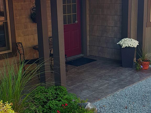Entry Porch