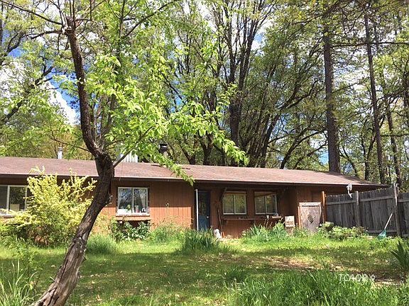 3rd image of 297 Highland Dr