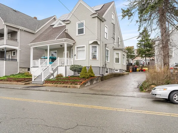 63 Menlo St, Brockton, MA 02301