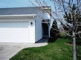 706 Parkview Rd, Green Bay, WI 54304