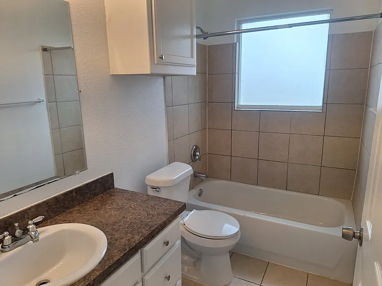 2621 Lee Ave — Photo 15