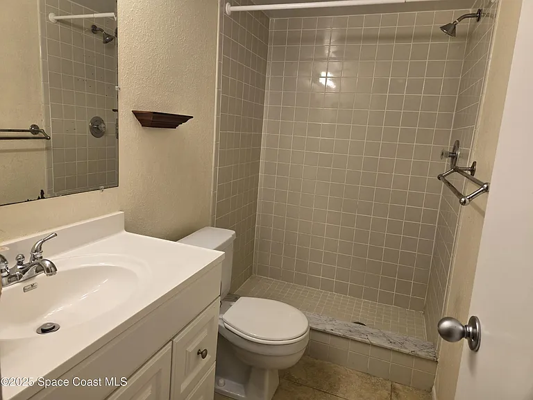 505 Landings Way #10 — Photo 7