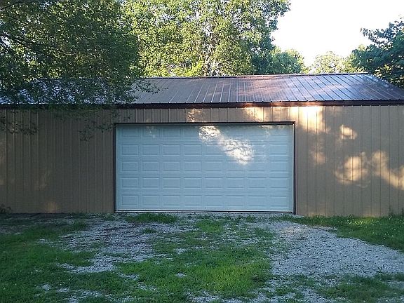 3rd image of 3149 W Farm Road 34