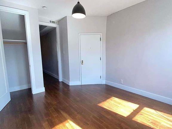 4th image of 191 Sumpter St APT 4L