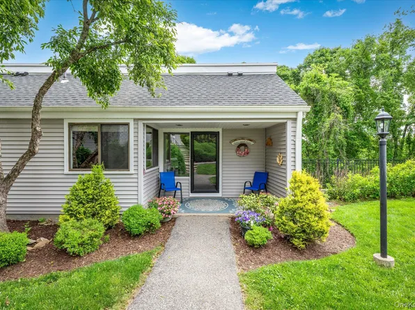91 Heritage Hills #D, Somers, NY 10589