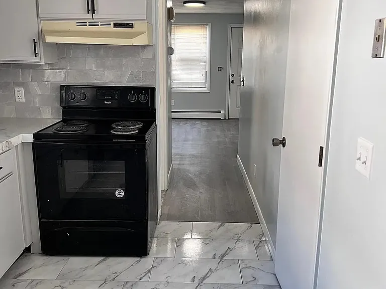 46 Sherwood St — Photo 3