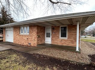 2101 S Philo Rd, Urbana, IL 61802