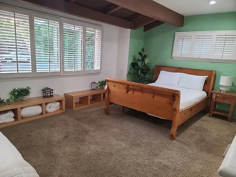 6018 S Le Doux Rd — Photo 15