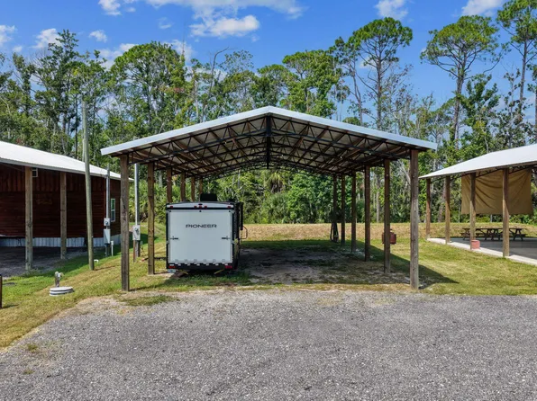 304 Main St NE, Steinhatchee, FL 32359