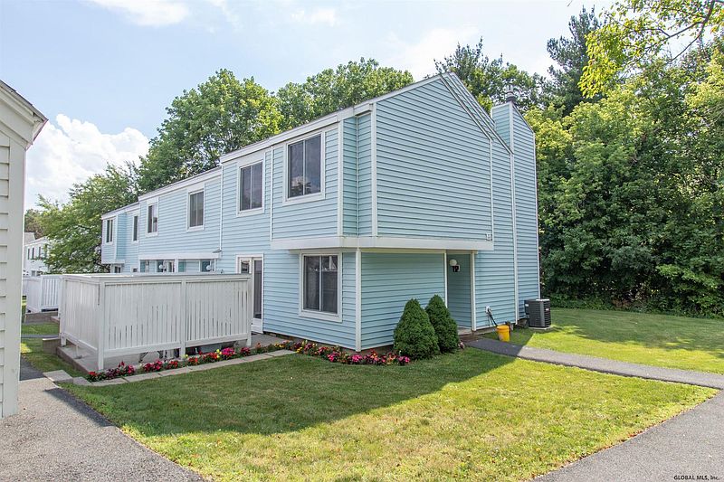 2nd image of 1604 ROCKPORT Court