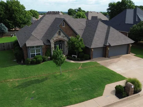 5722 W Pecan Hill Ct, Stillwater, OK 74074