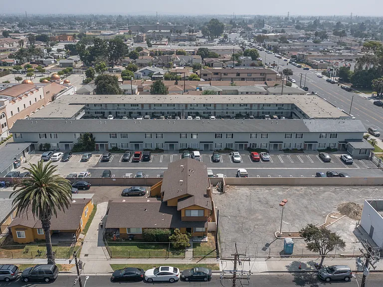 10015 Alondra Blvd — Photo 17