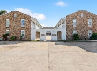 6745 Cindy Pl APT 12, New Orleans, LA 70127