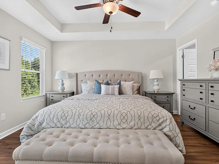 1015 Hayden St NW — Photo 25