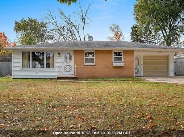 3038 Greenview Dr, Green Bay, WI 54311