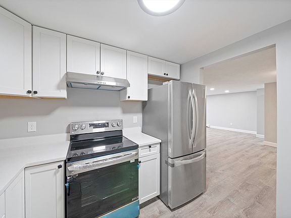 3rd image of 215 Winter St APT 5G