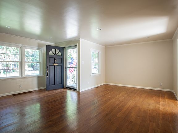 4th image of 4823 Adams St