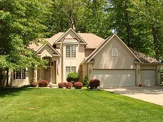 2nd image of 525 Rockwood Ct