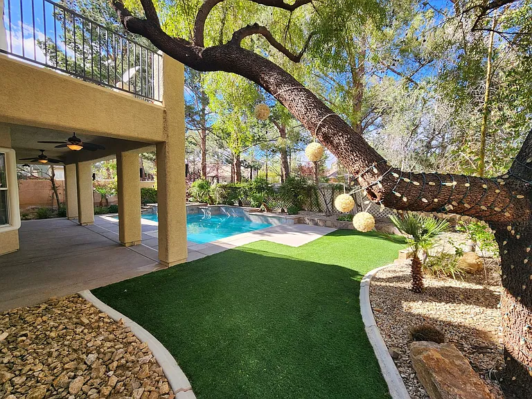 9516 Royal Lamb Dr — Photo 20
