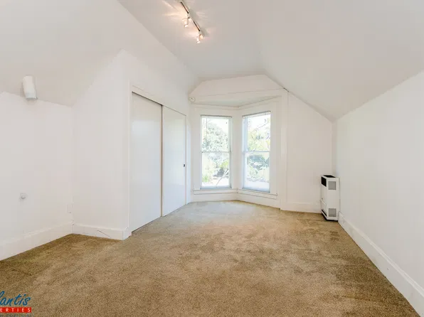 518 Broadway APT 4, Santa Cruz, CA 95060