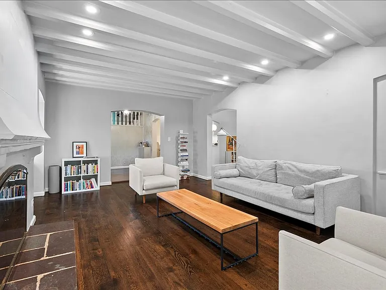 55 Graham Rd — Photo 24