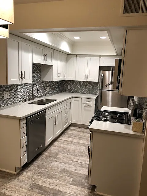 201 S Catalina Avenue — Photo 4