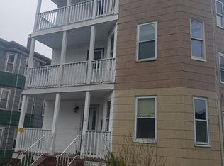 12 Dartmouth St #2, Worcester, MA 01604