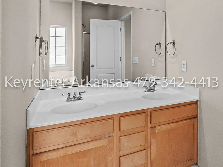 800 SW Summitchase Rd — Photo 18