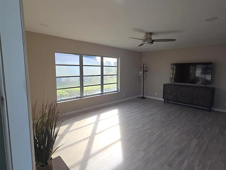 5385 Lakefront Blvd #A — Photo 9
