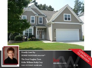 6120 Amber Bluffs Cres, Raleigh, NC 27616