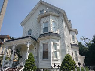 6 Sargent St, Dorchester, MA 02125